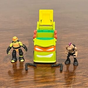 Teenage Mutant Ninja Turtles Micro Mutants Party Van Super Ninja Mikey & Bebop